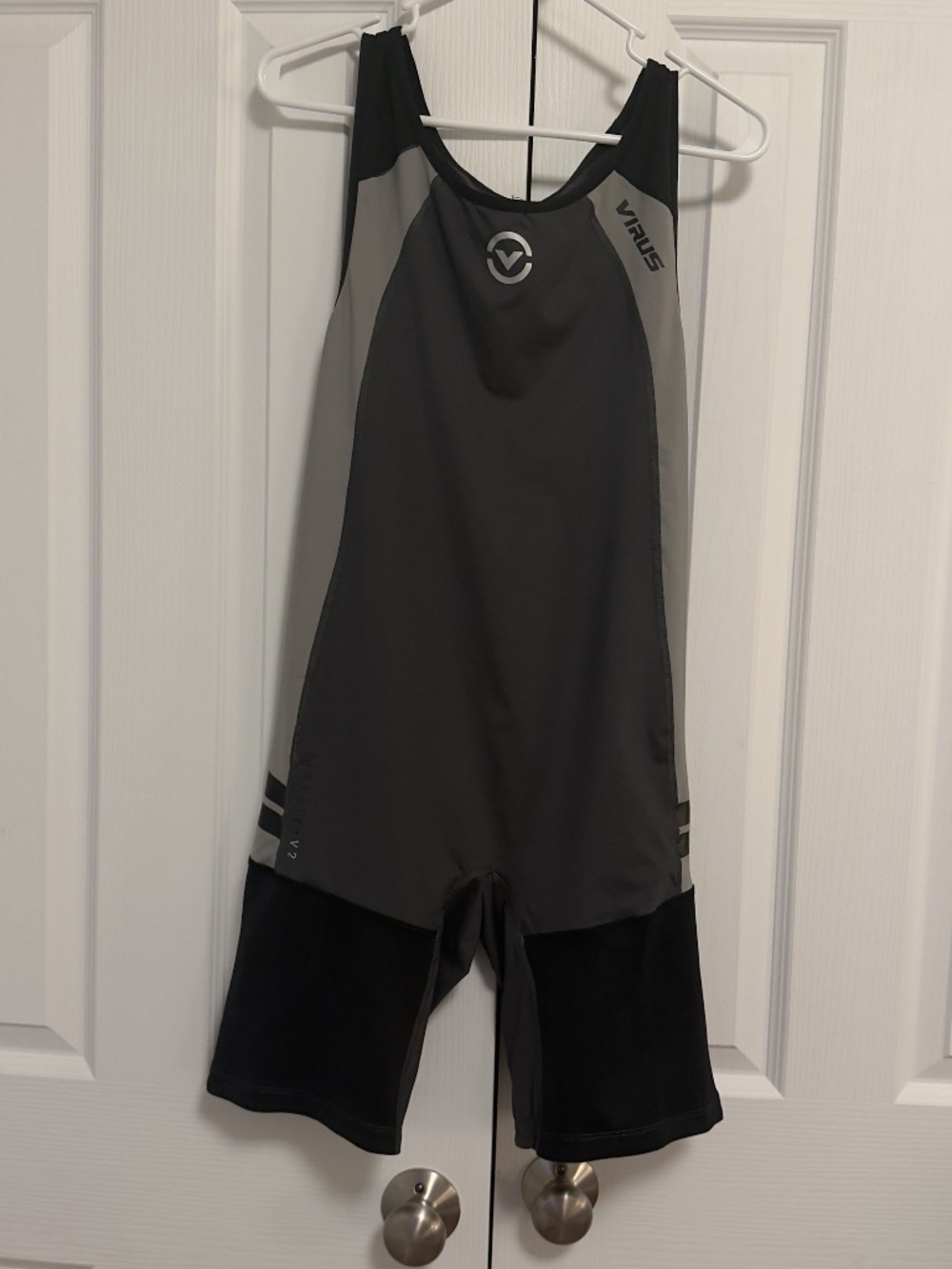 Virus Elevate V2 Singlet Size Large - Picture 1 of 4